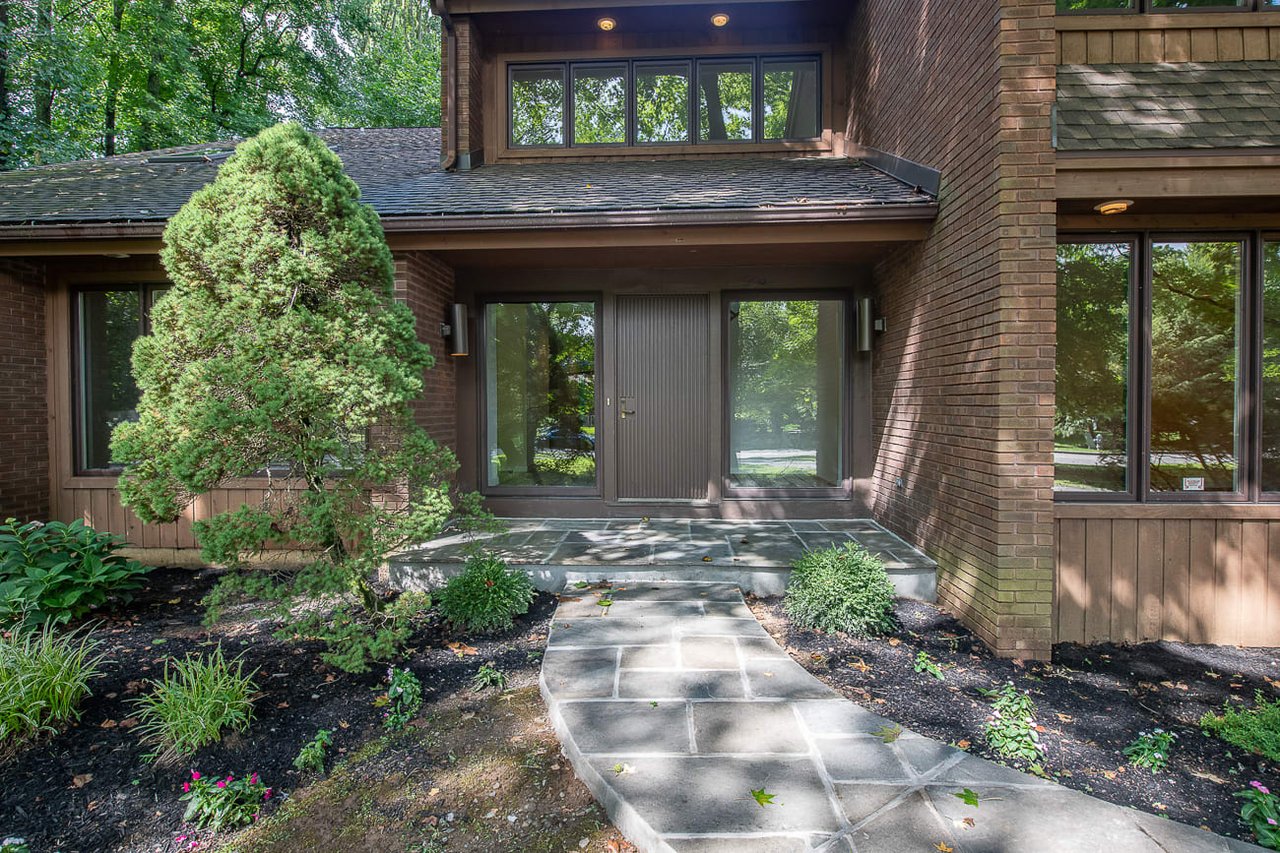 Bryn Mawr Custom Contemporary