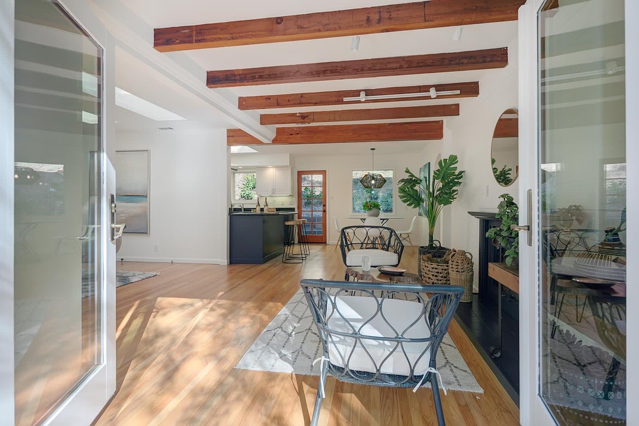 7 Crescent Lane, Fairfax