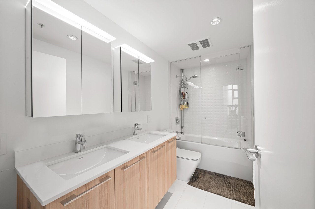 PH1-2221 E 30th Avenue, Vancouver