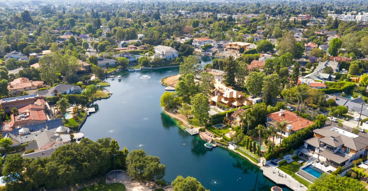 Toluca Lake