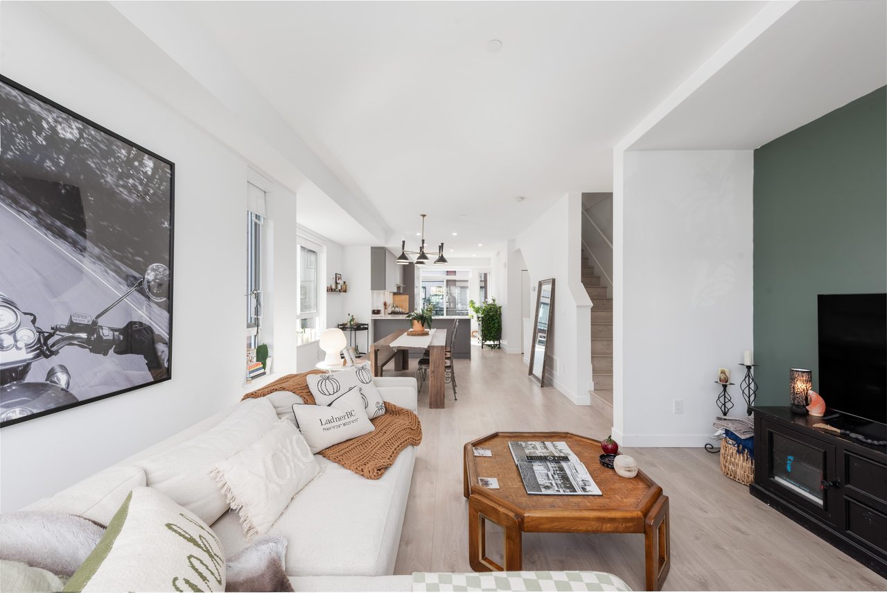 22-4408 Cormorant Wy