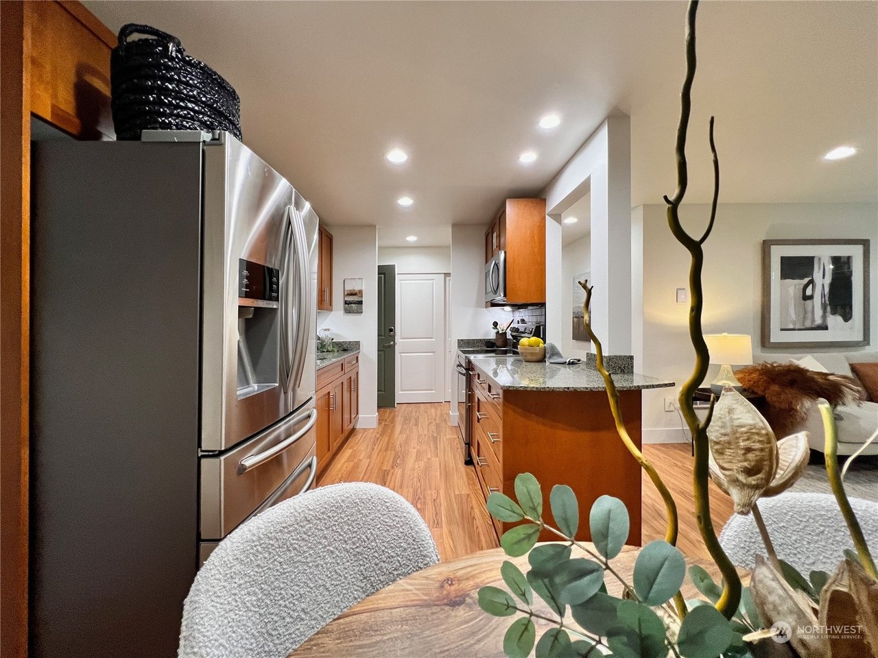 C110-21307 48th Ave