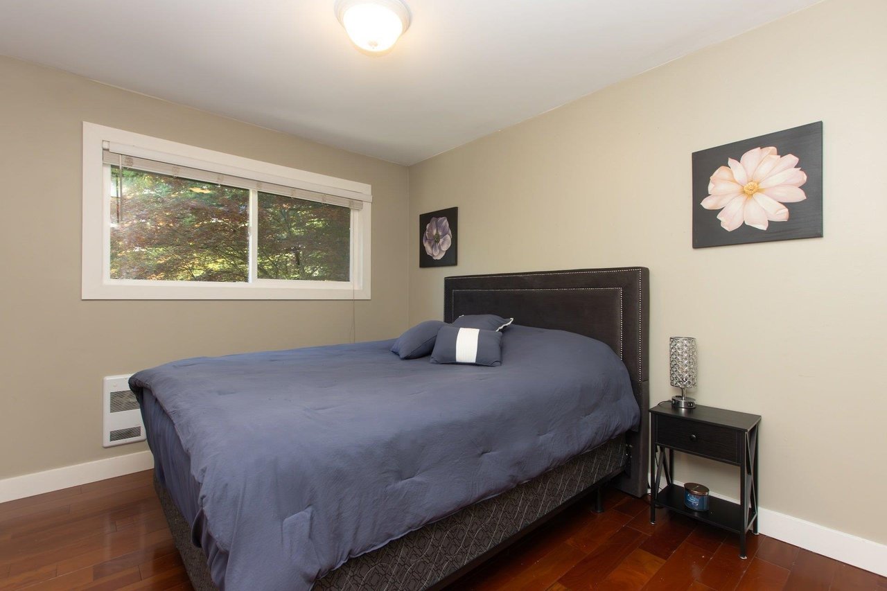 40537 N Highlands Wy