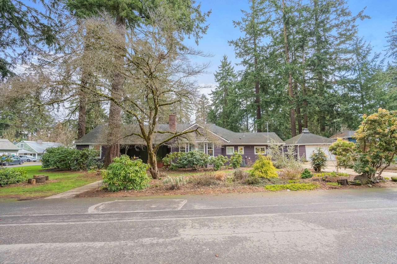 Just Listed | Garden Fever in Maywood Park