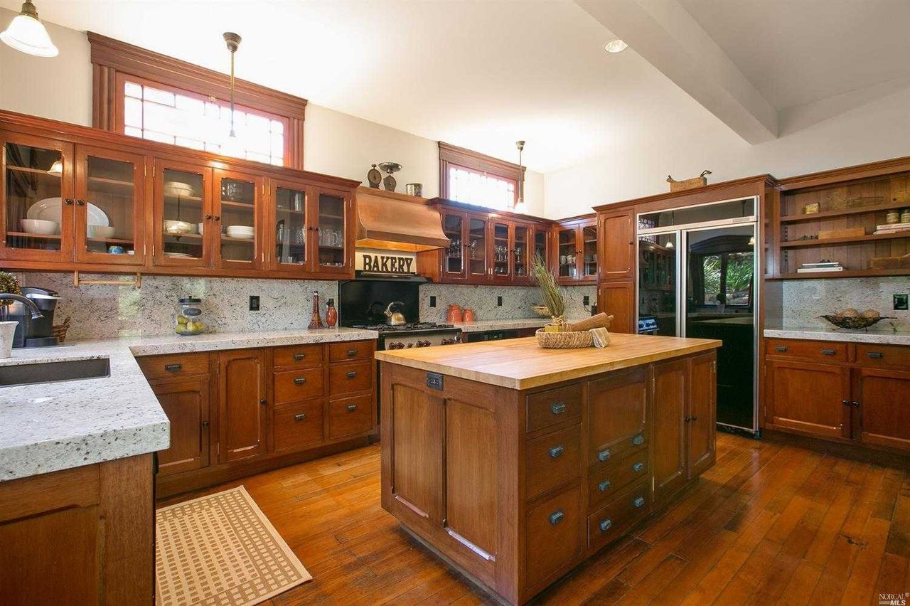 22 Terradillo Ave