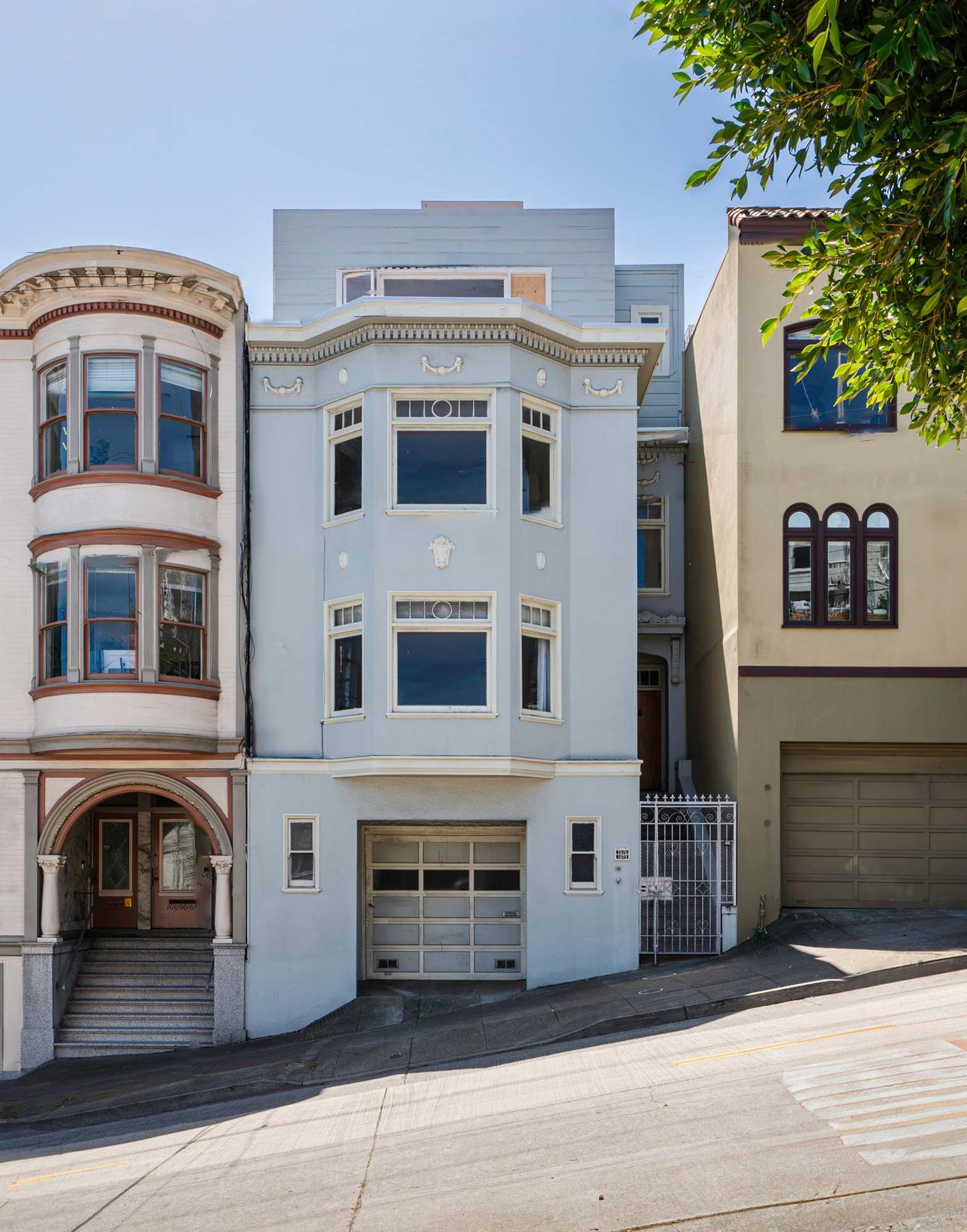 1073-1075 Filbert Street