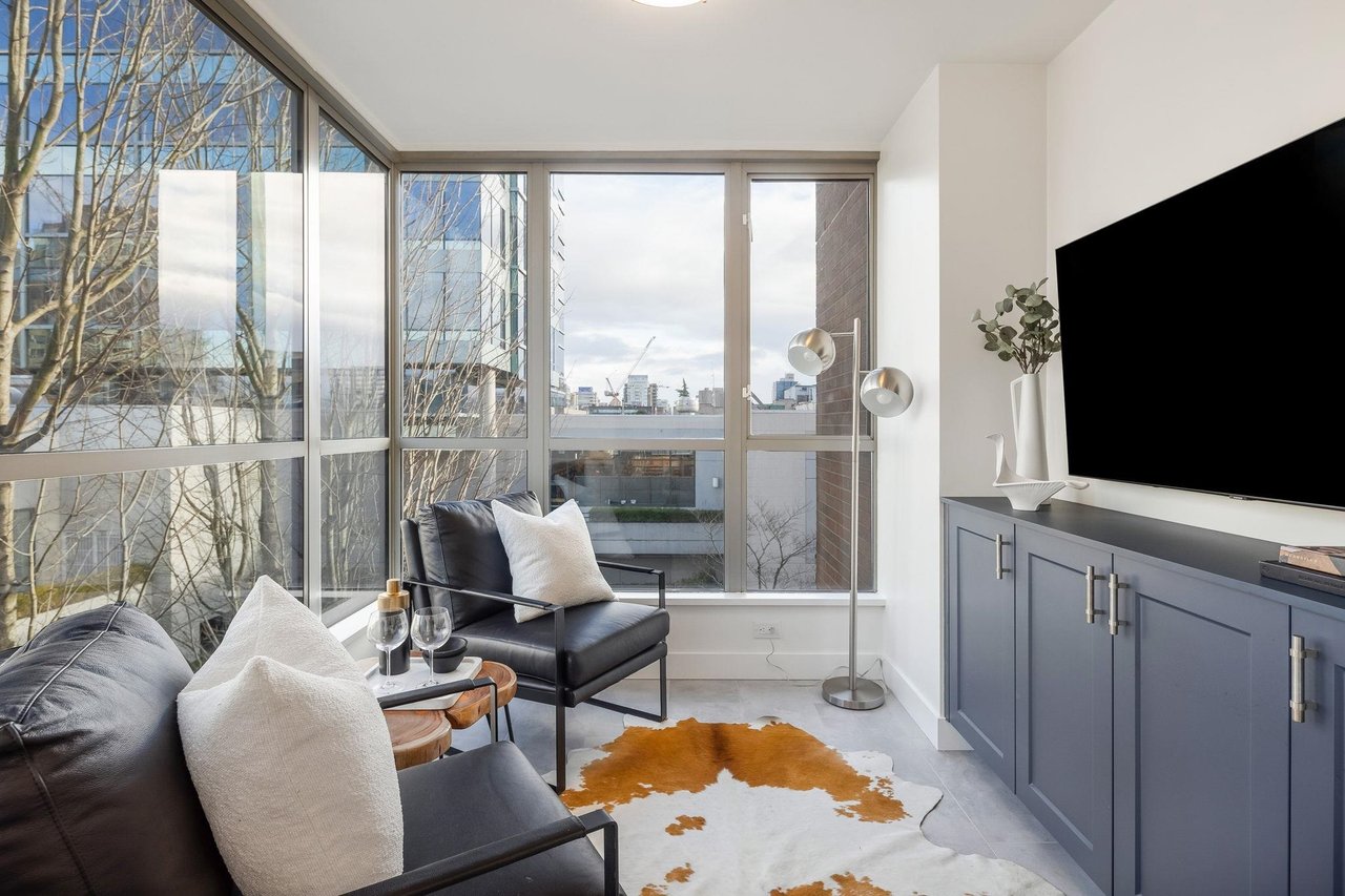 406-1575 W 10th Ave