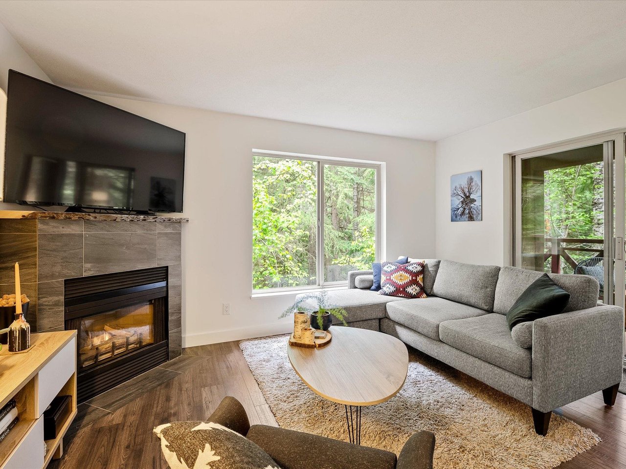 111-3070 Hillcrest Dr