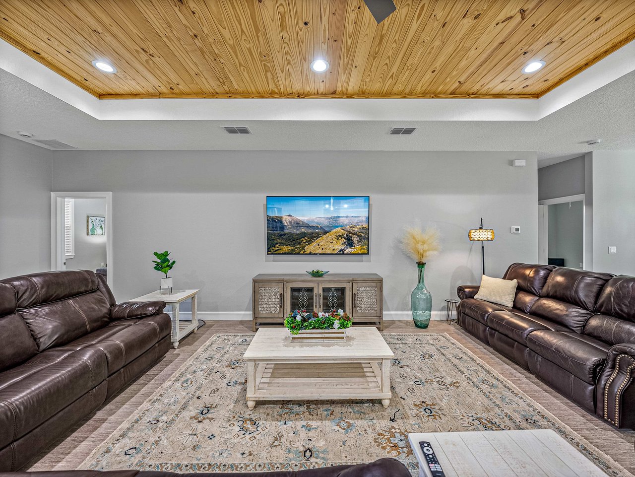 11521 PINE HOLLOW WAY