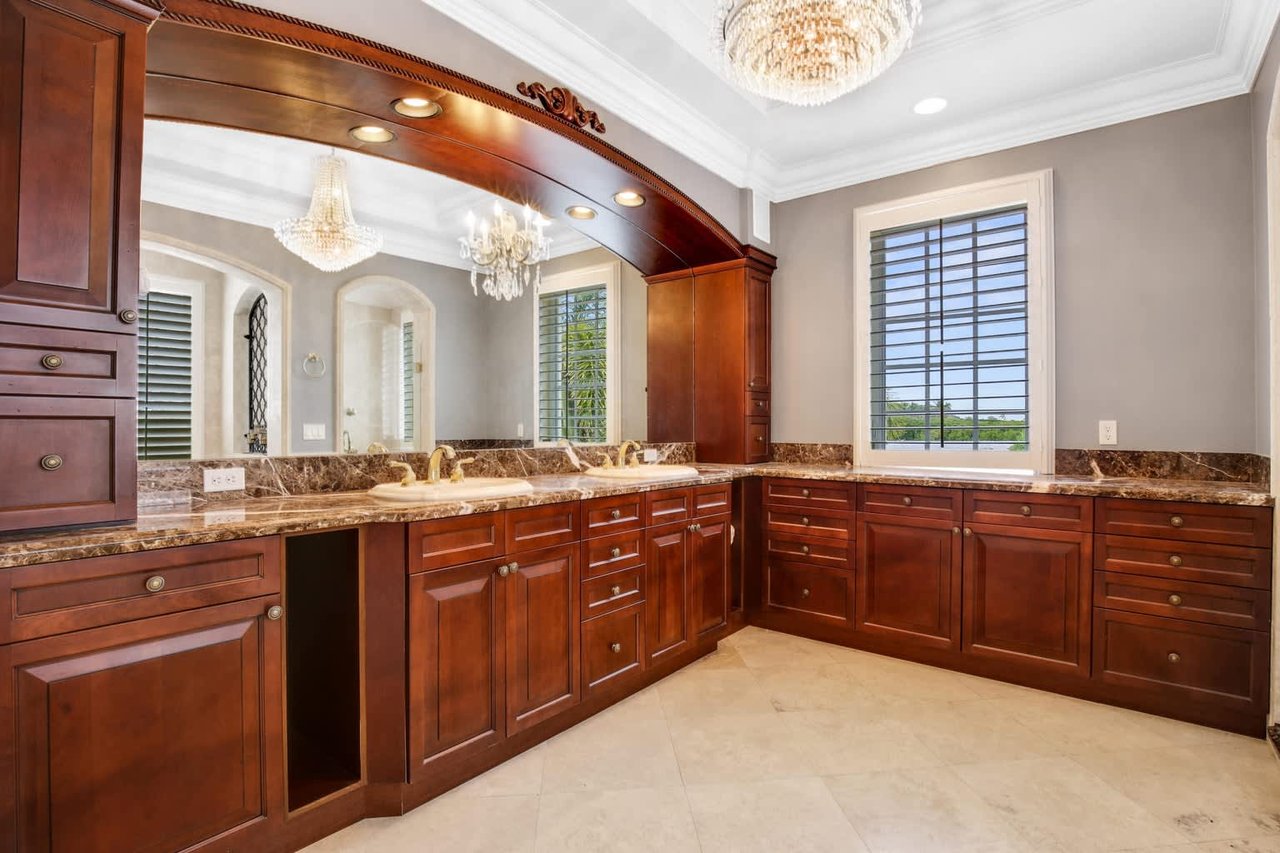 820 Ocean Inlet Dr