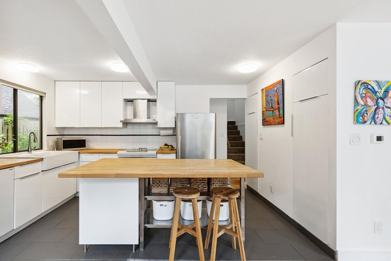 6820 Hycroft Road, West Vancouver