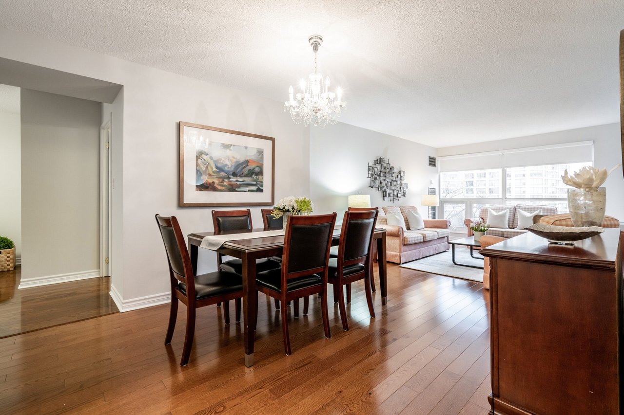 2267 Lake Shore Blvd W Unit 418