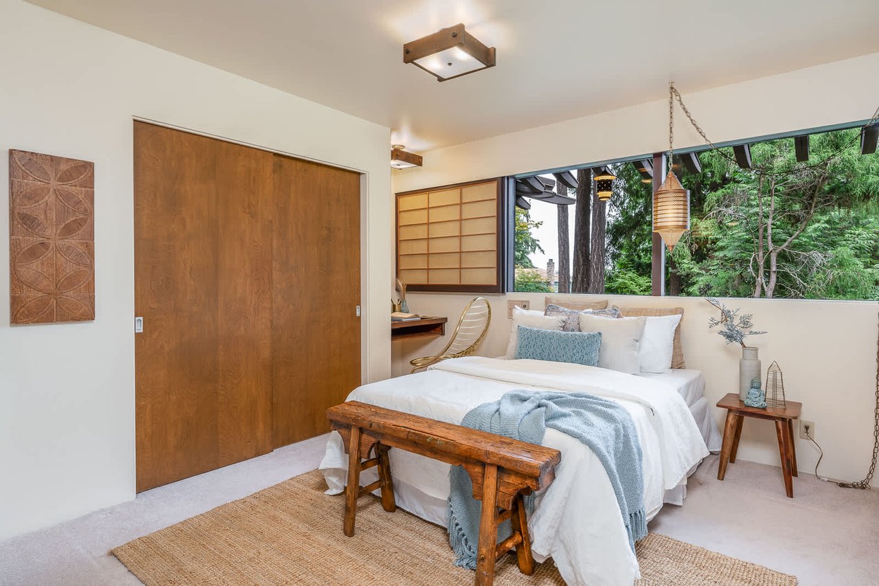 Midcentury in Lake Forest Park
