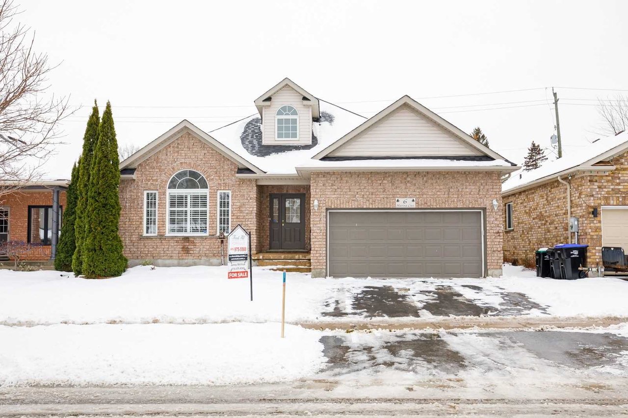 6 Marina Cres