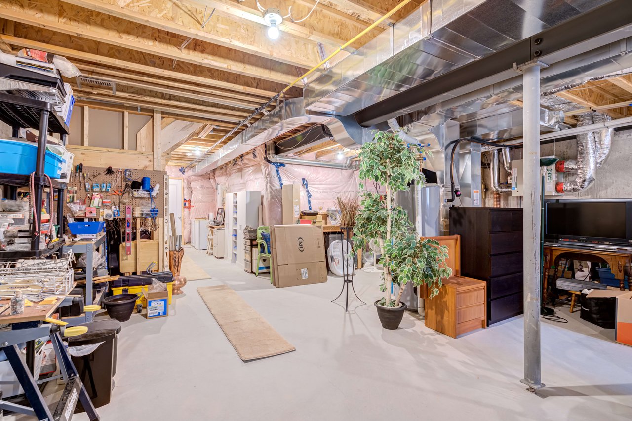 6 Dreamland Lane