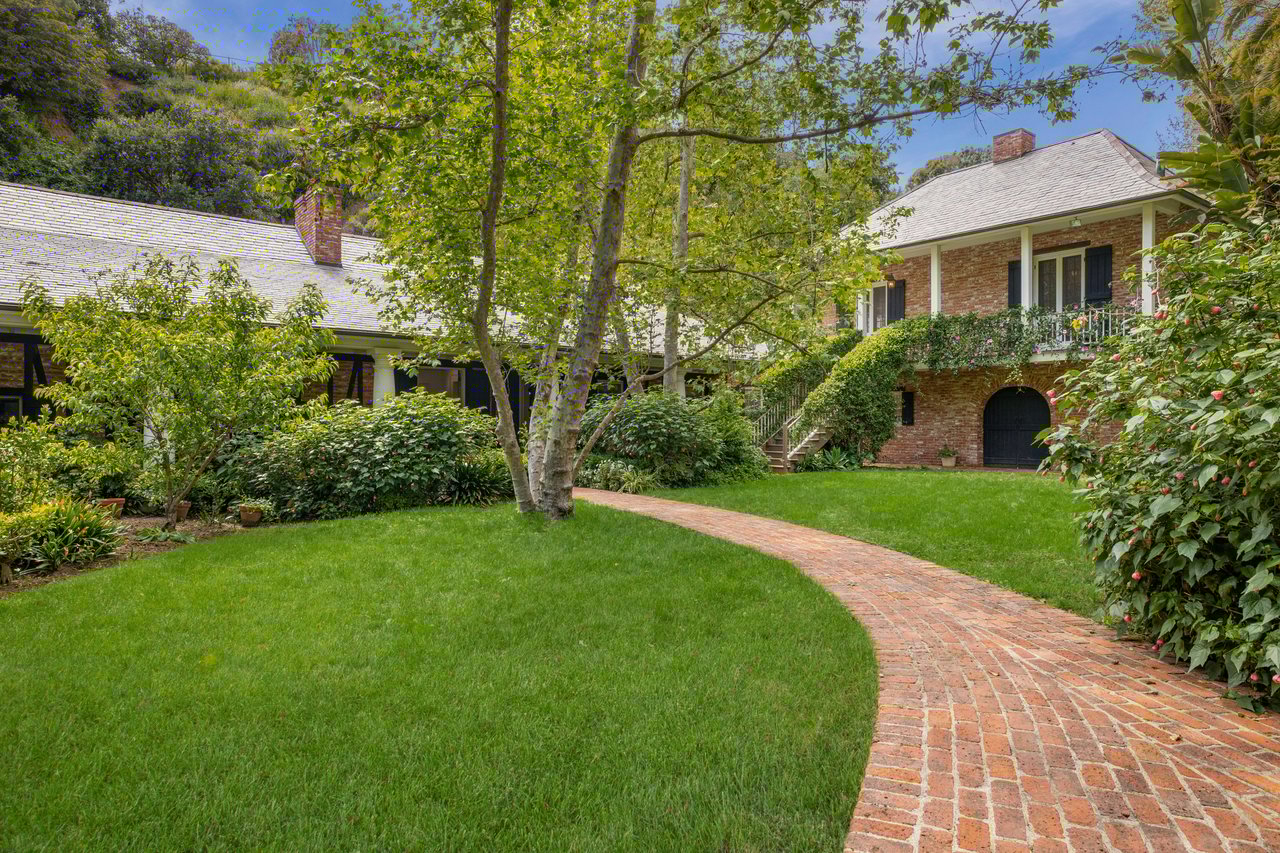 1001 Rivas Canyon Rd