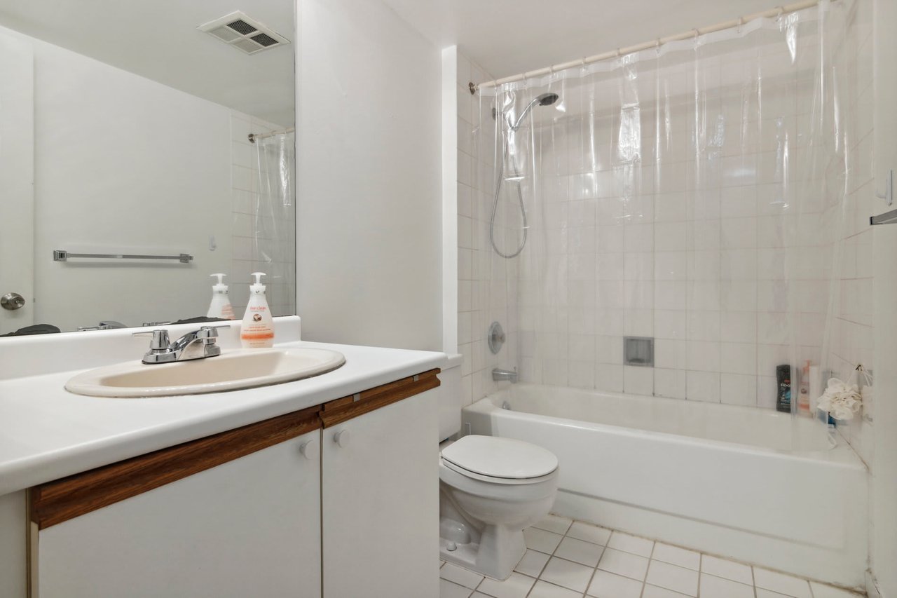 309 Major Mackenzie Drive East #217