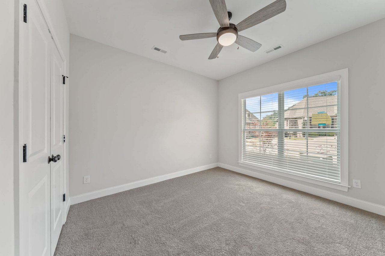 Gated Golf Community in Cherokee Ridge!