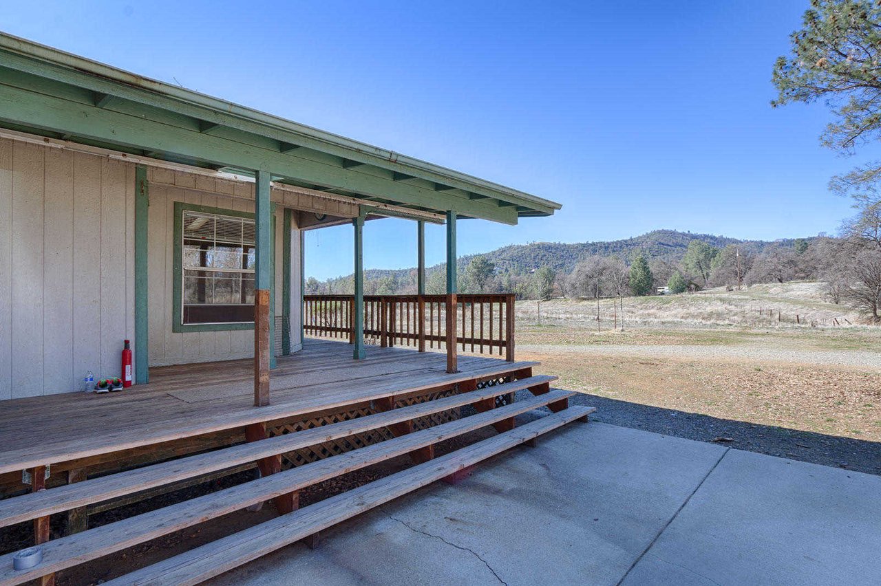 15944 Melinda Way