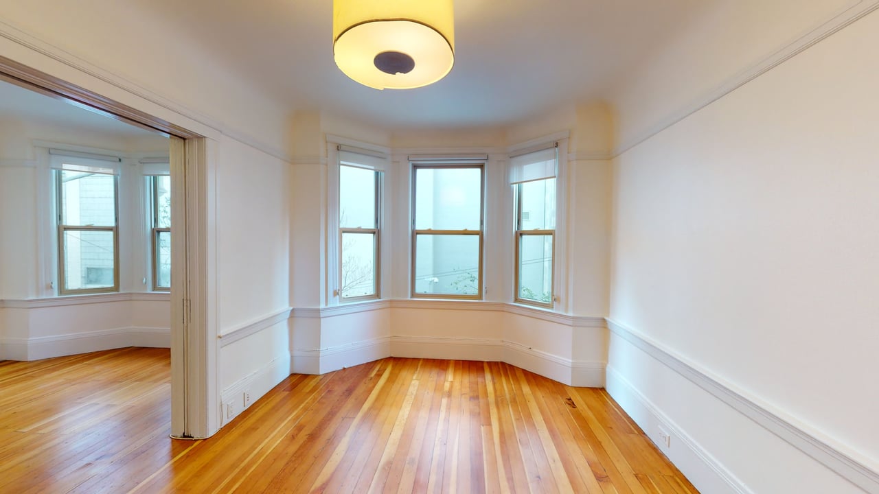 1030 Sacramento Street- 3Bd/1Ba Nob Hill Flat