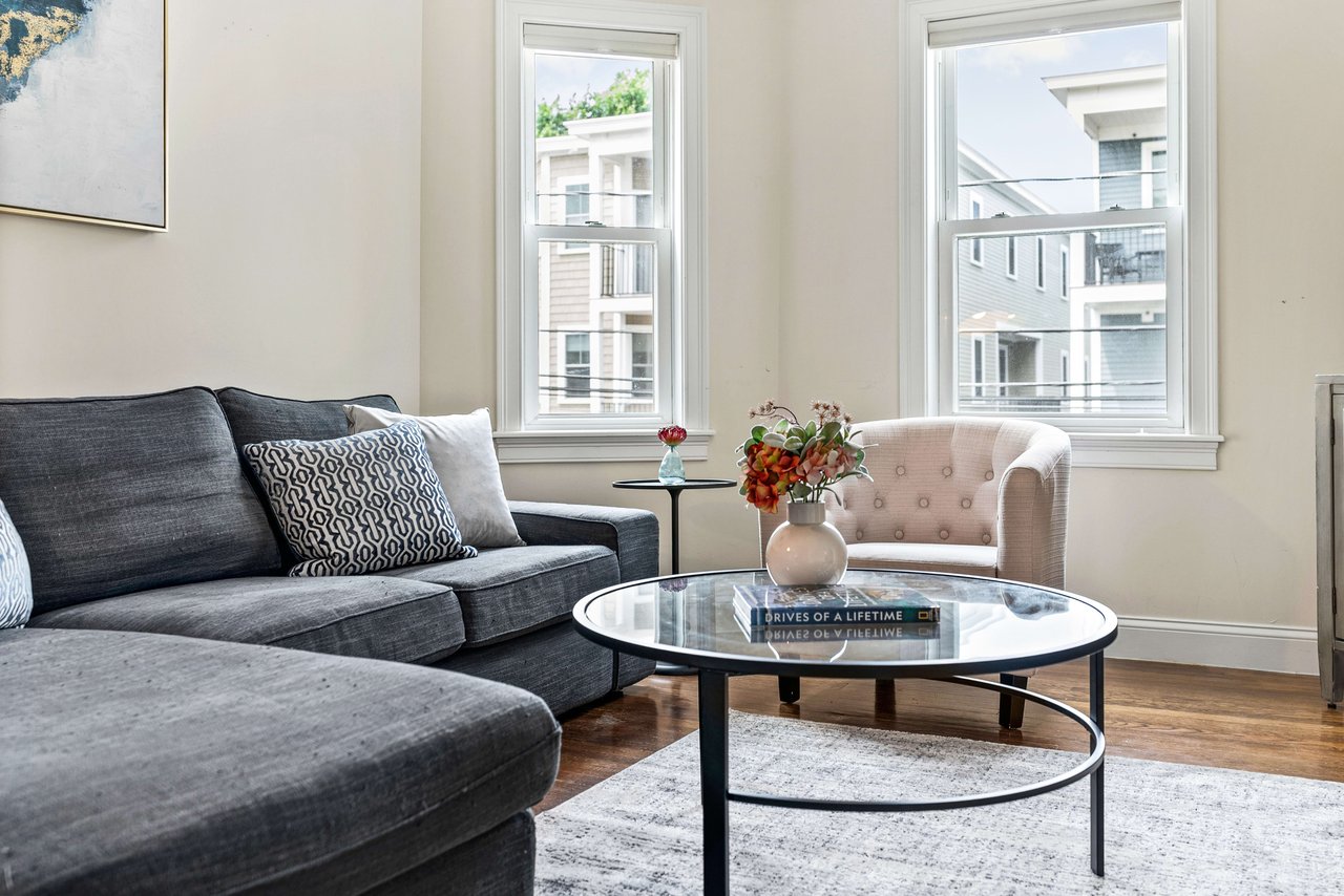 25 Granfield Ave Unit: 2