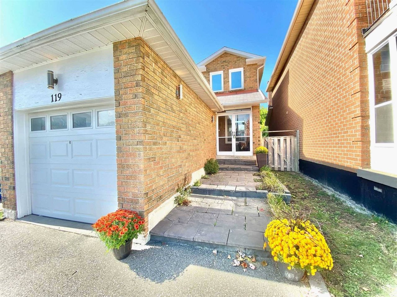 119 Whitney Pl