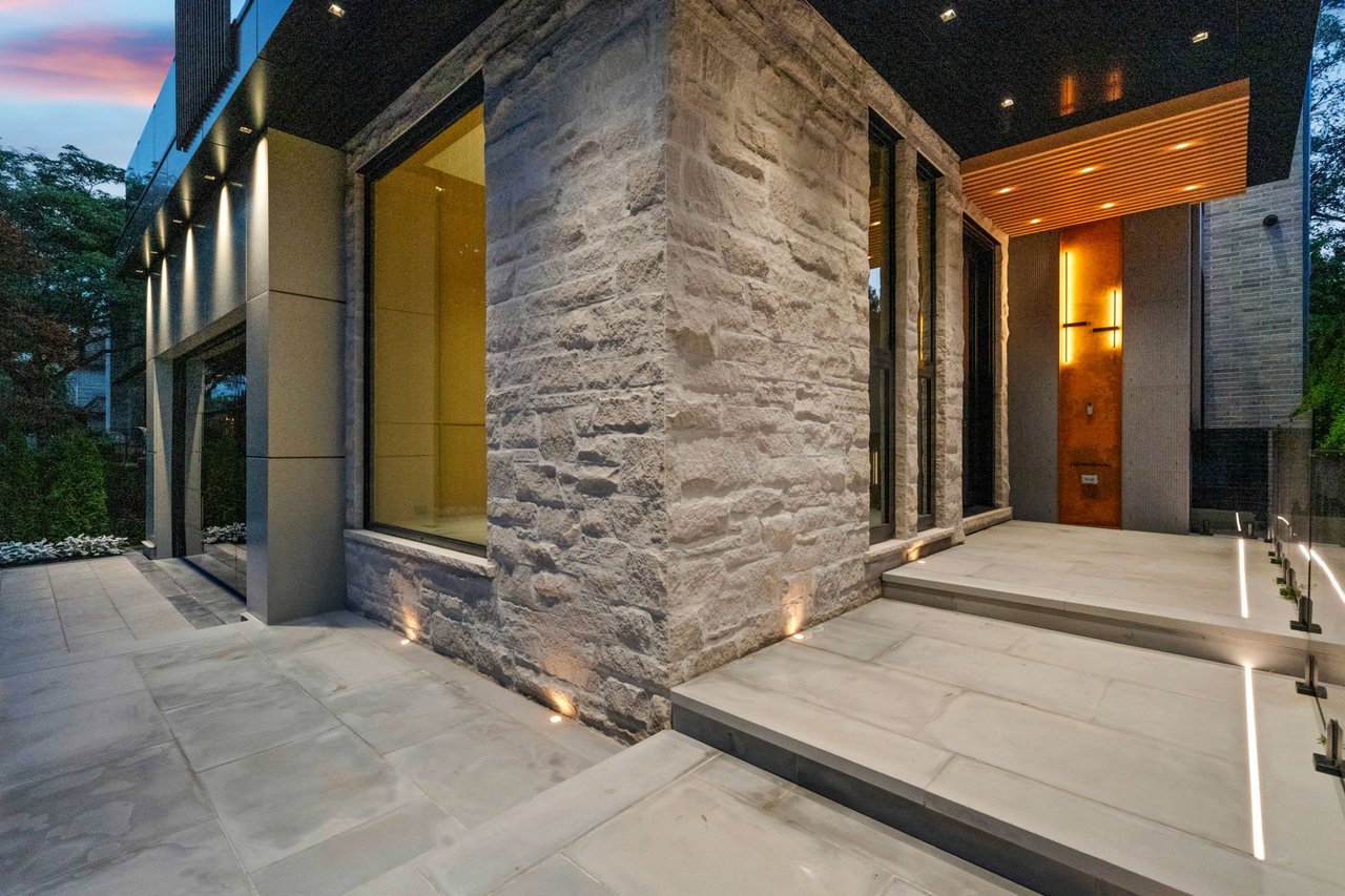 SOLD: Newly Built Masterpiece