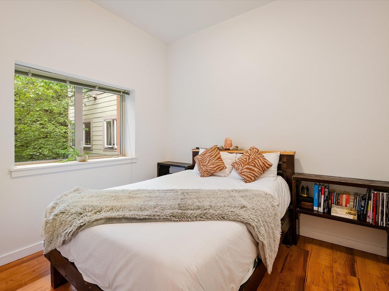 102-1411 Portage Rd