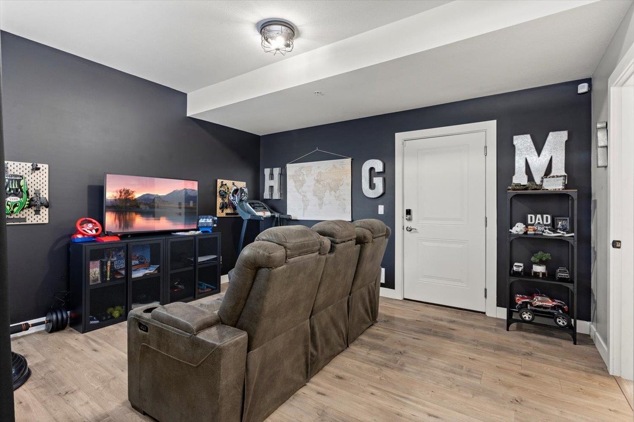 15-45545 Kipp Ave