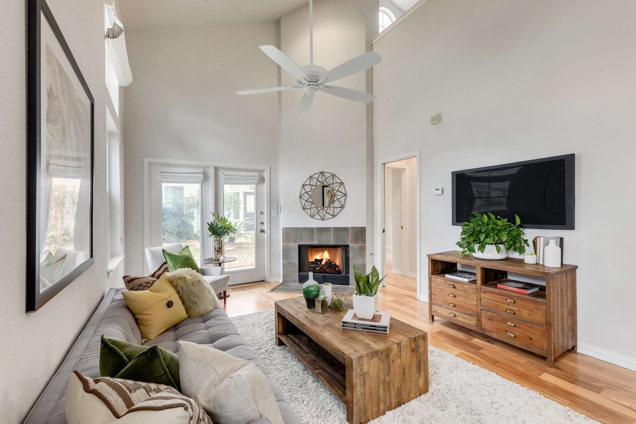 1011 Brodie St #27