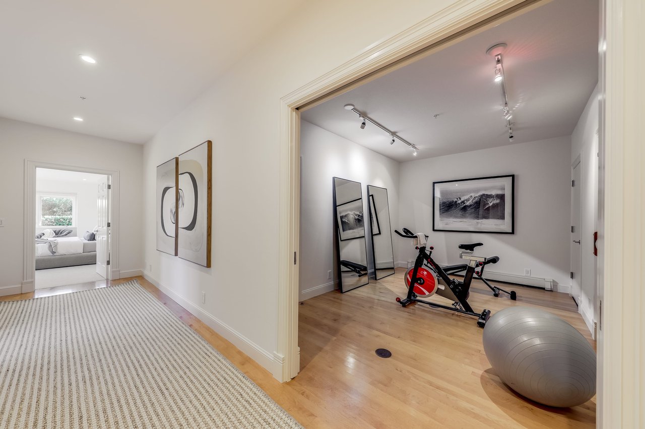 Tiburon Retreat at 7 Mariposa Court