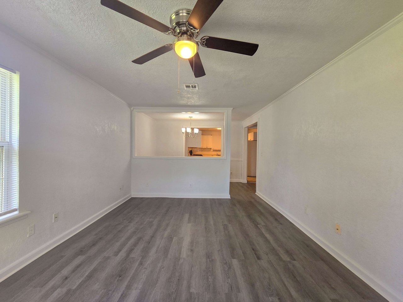 209 E Main St