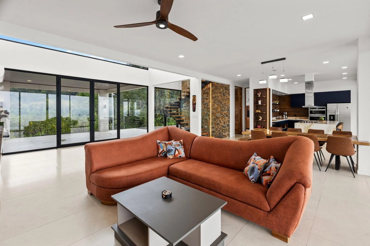 Luxury Ocean View Villa, Jaco, Puntarenas