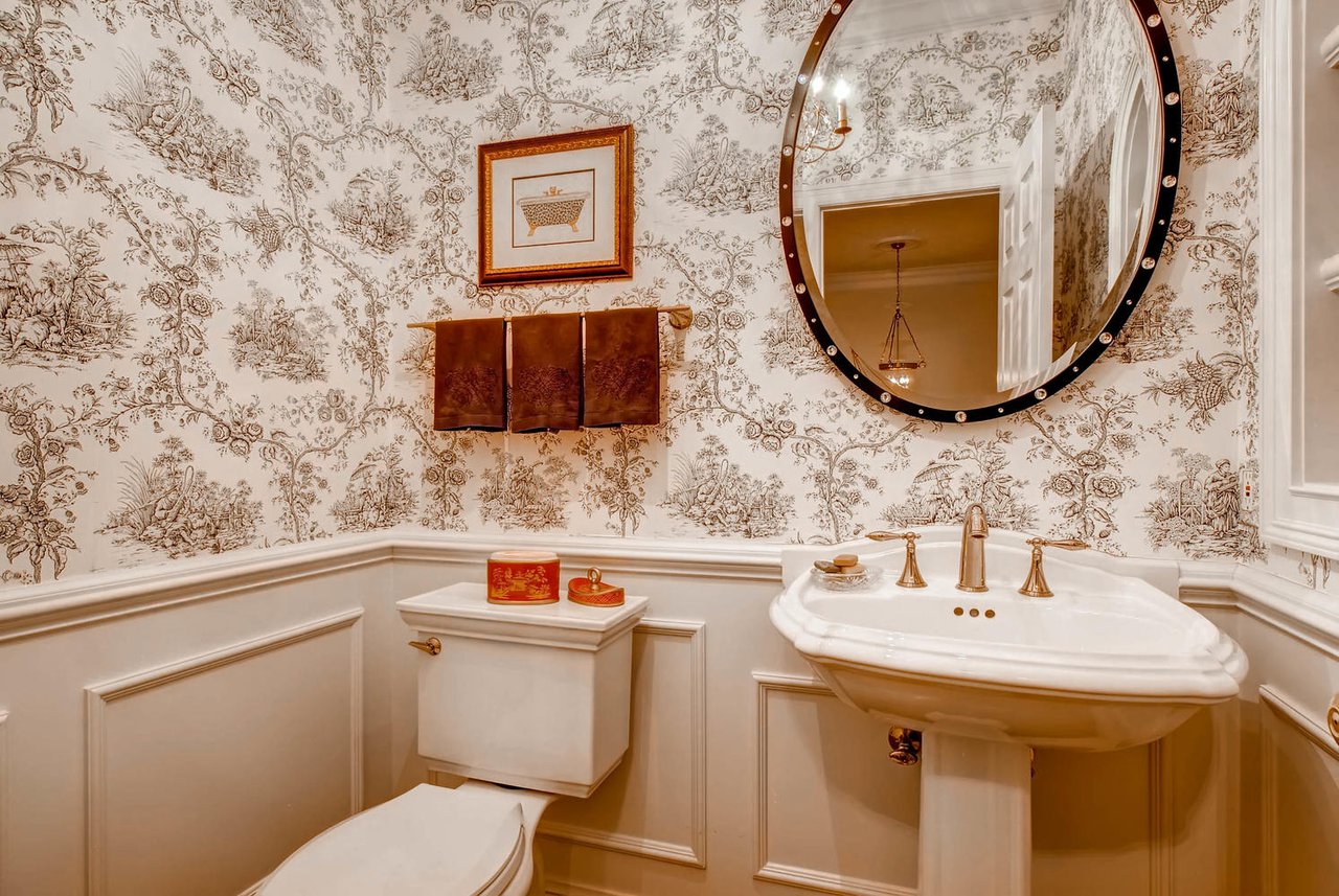 Southern Style, Reverse 2-Story Living with Pool