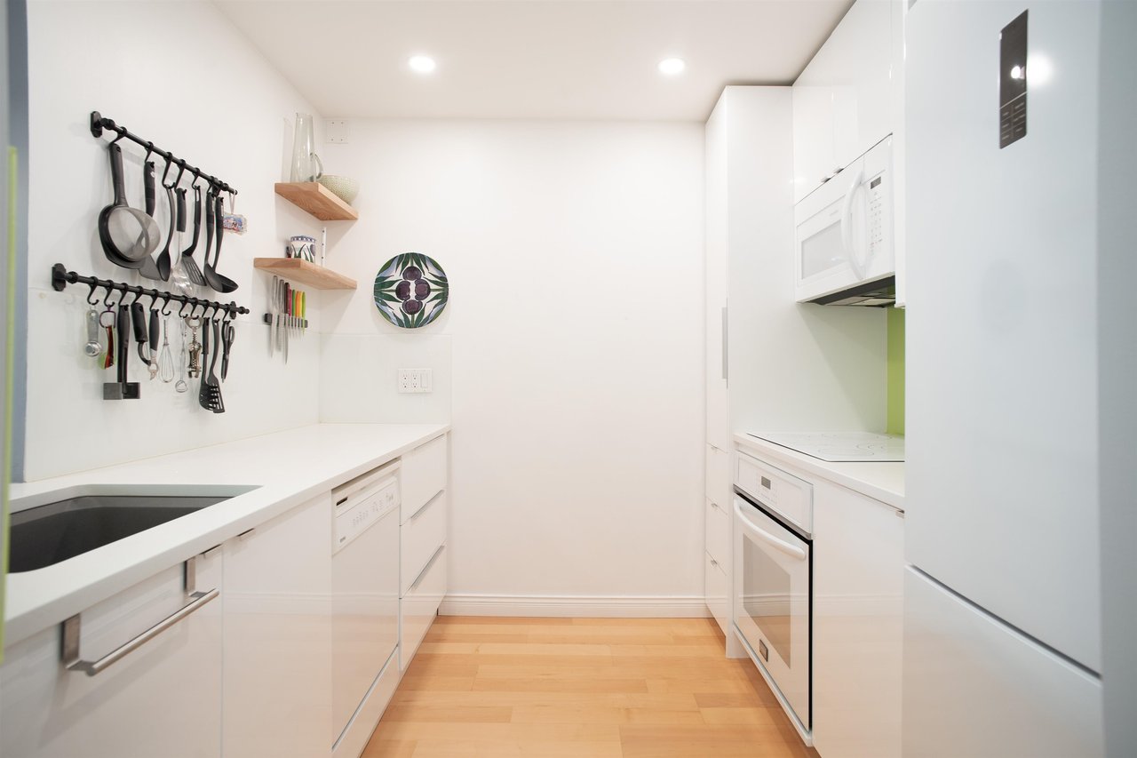 309-3905 Springtree Drive, Vancouver
