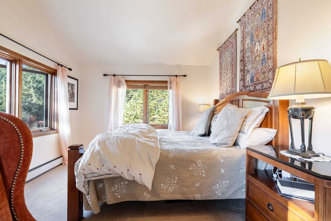 33212 Meadow Mountain Road