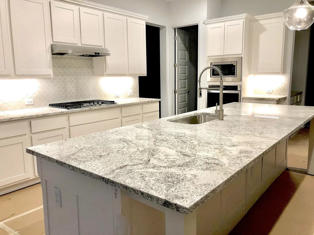 2407 Nature View Loop