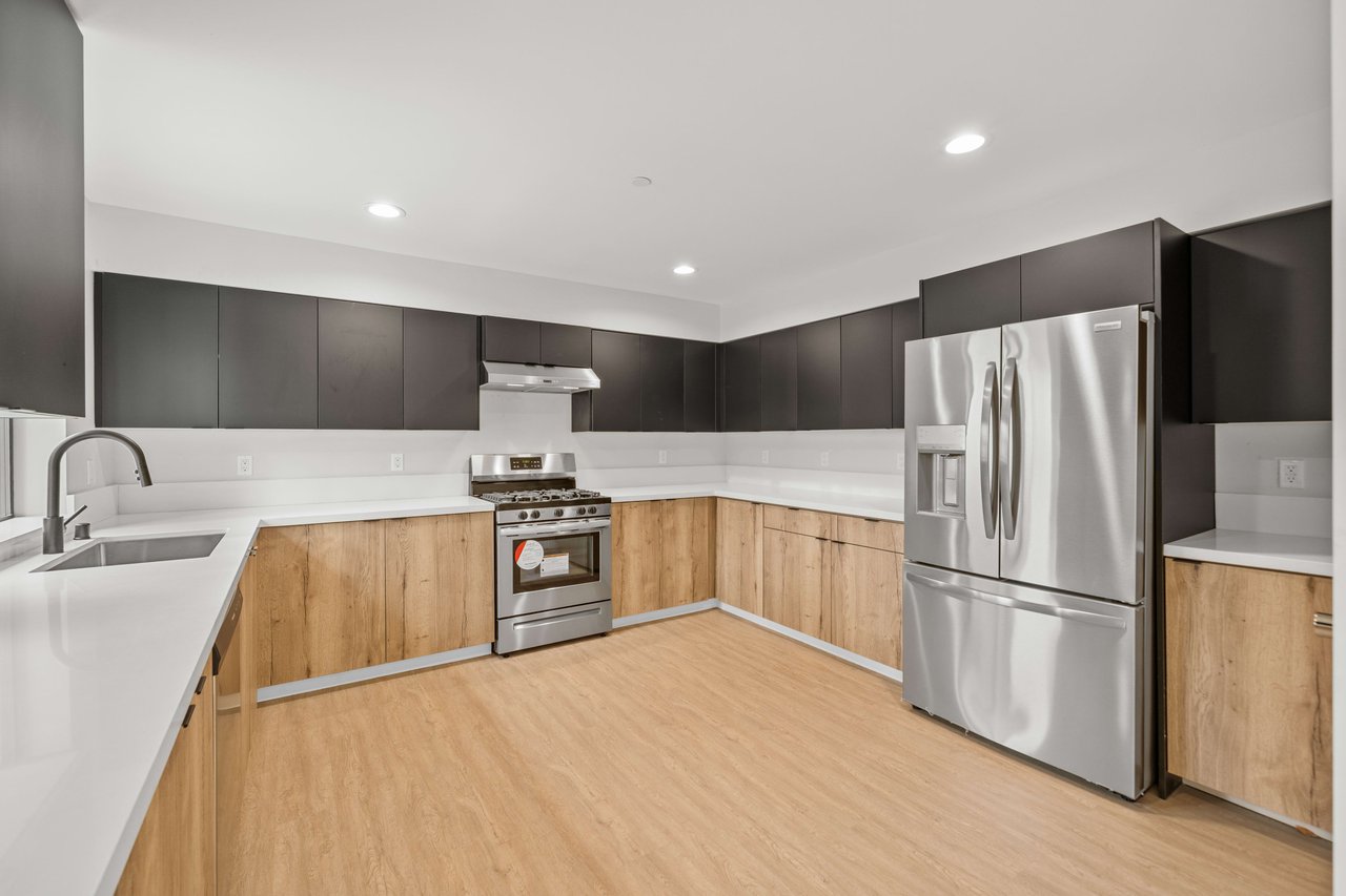 Hollywood Townhomes for Sale, 2 Units Remain
