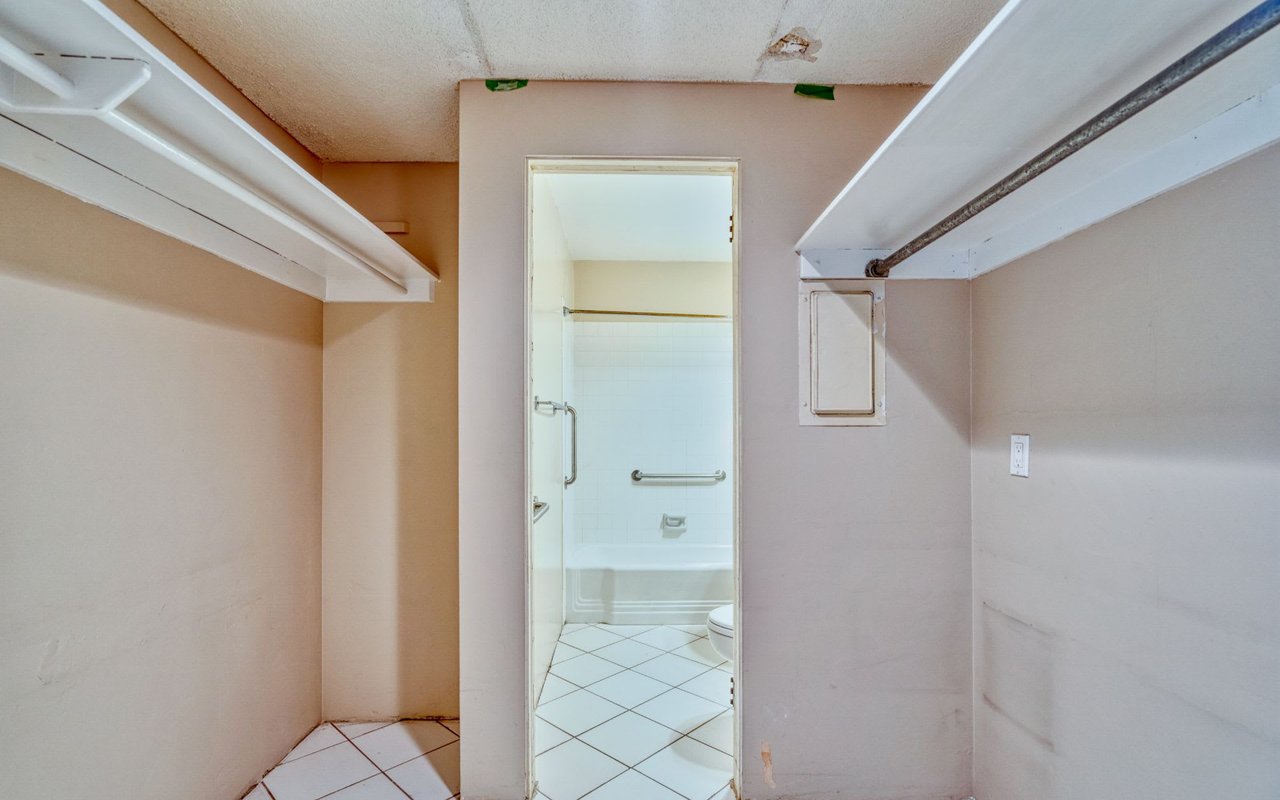 100 Atlantic Avenue Unit: 915