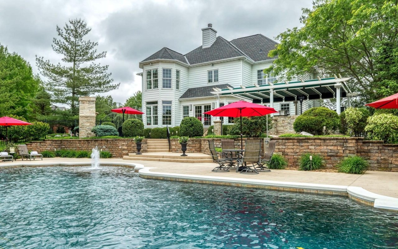 What Every Town and Country Home Seller Needs to Know Before Making Any Decisions