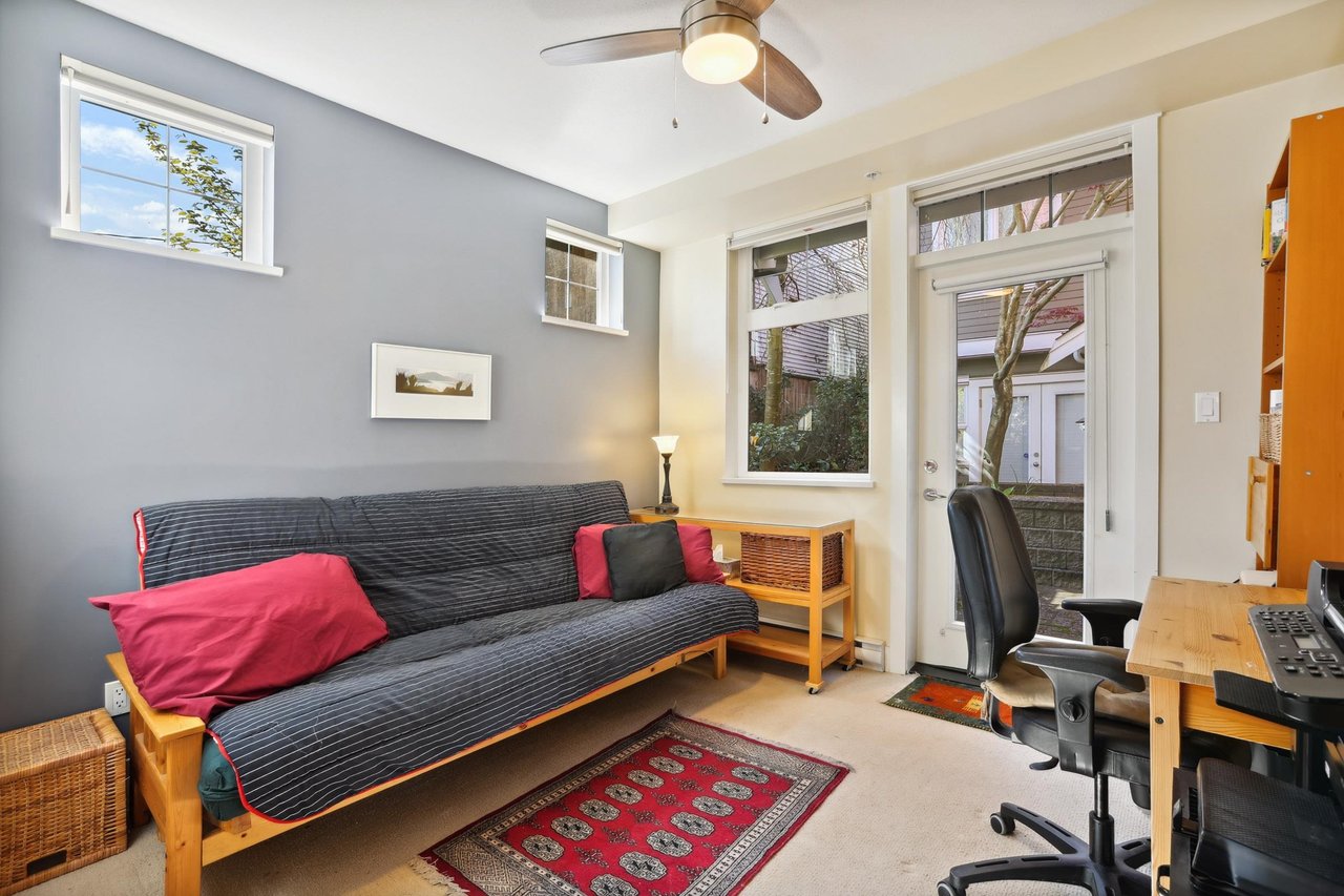 2280 St. George St