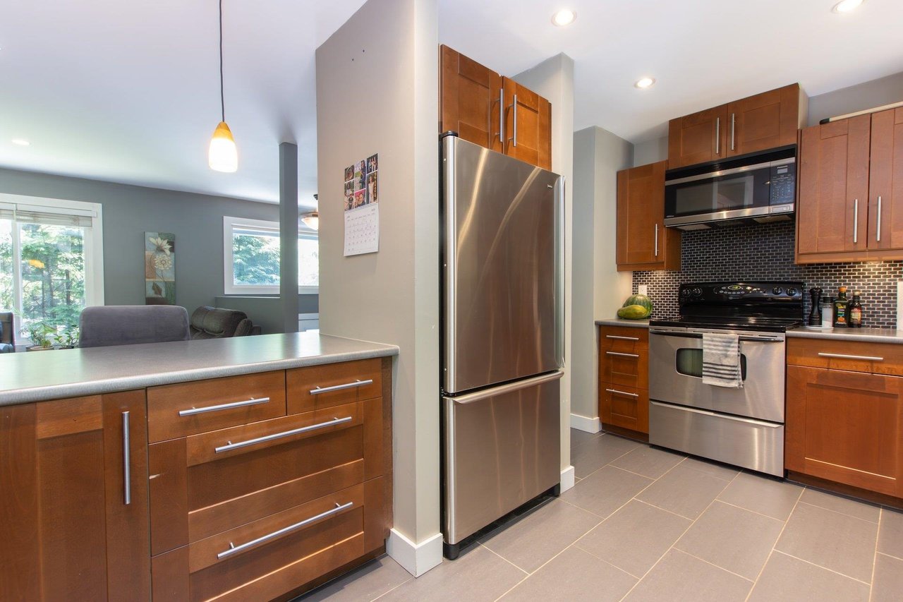 40537 N Highlands Wy