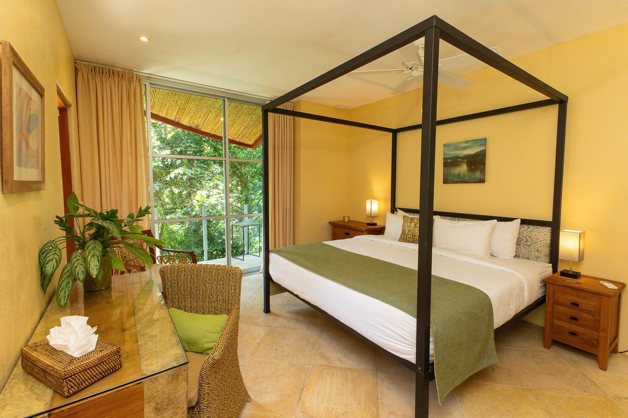 Luxury Mountain and Ocean View Villa, Manuel Antonio, Puntarenas