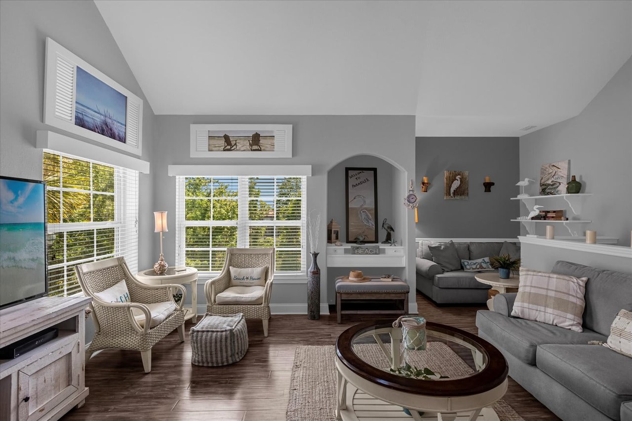 5008 MANGROVE ALY #202