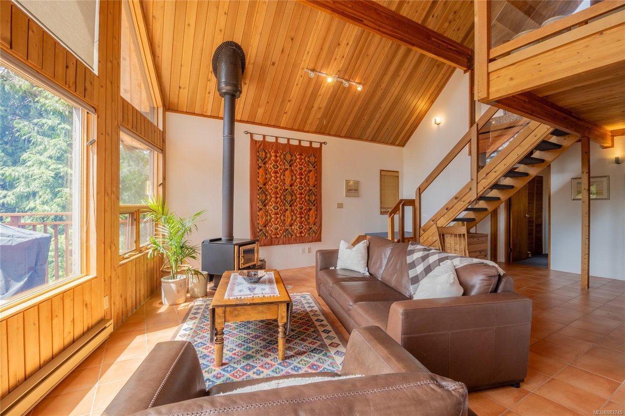 2637 Shoal Rd, Pender Island