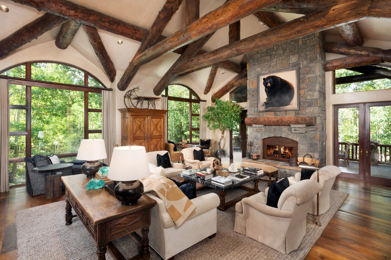 389 Pine Crest Drive