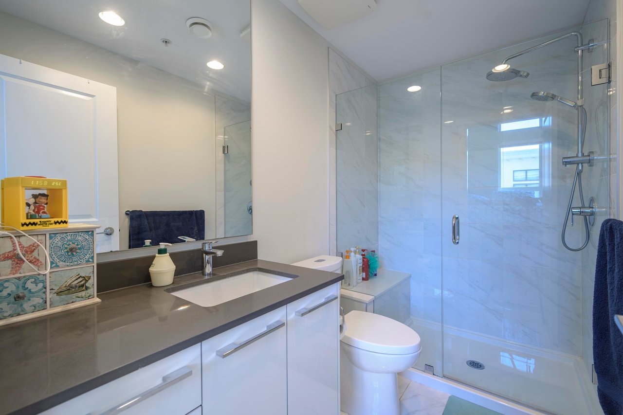 427-9500 Tomicki Avenue, Richmond