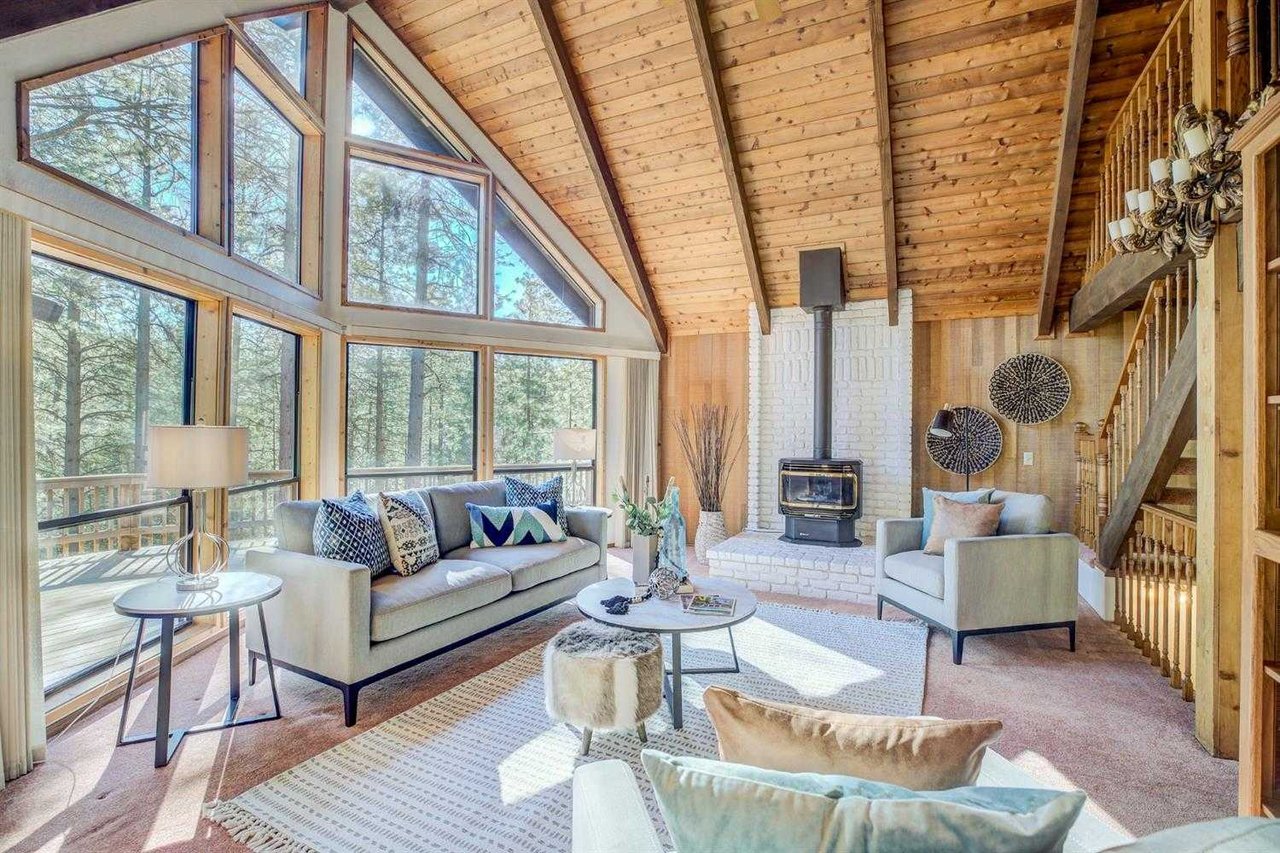 5851 Arrowhead Drive