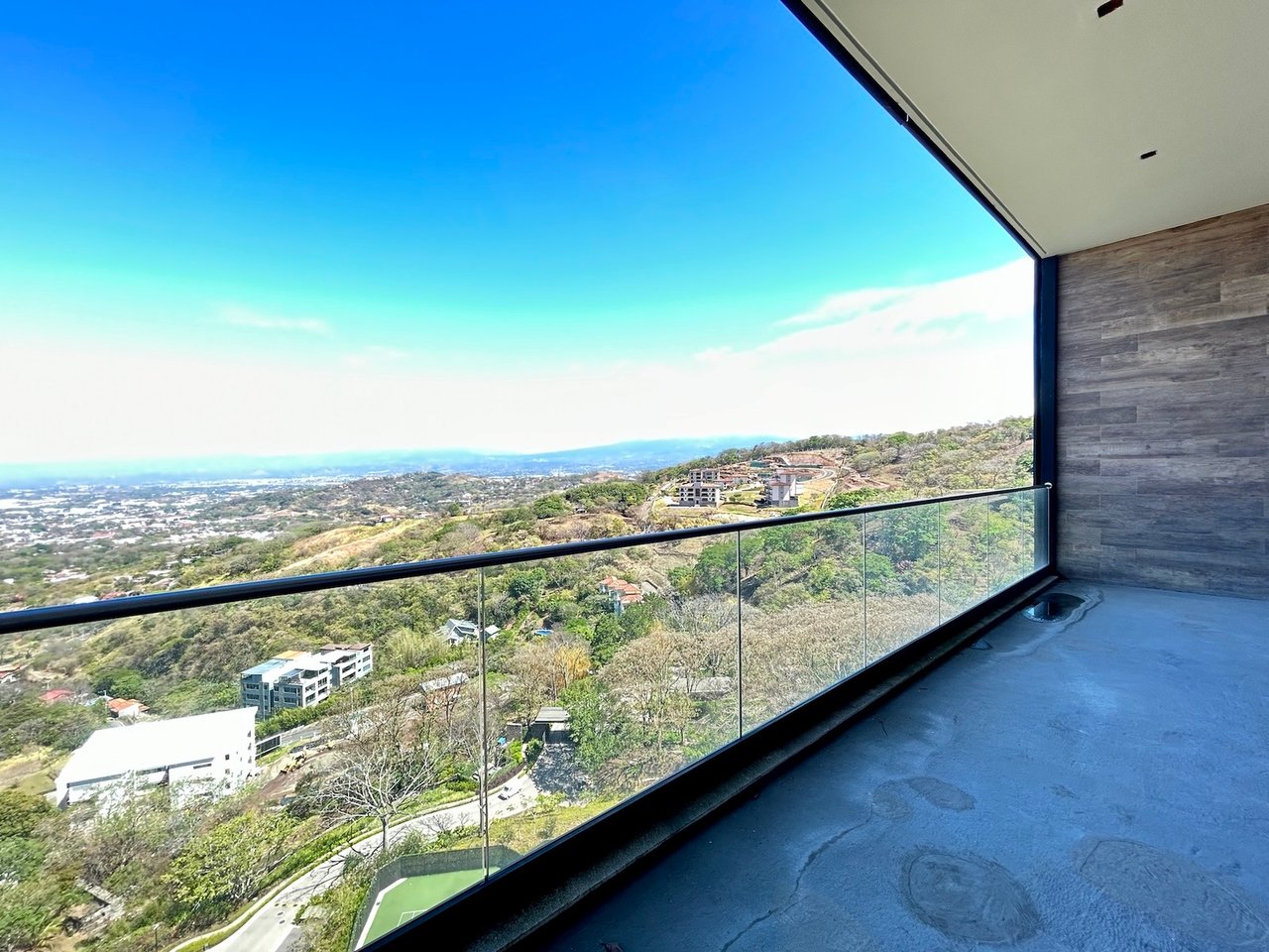 Customizable Mountain View Condo, Santa Ana, San Jose