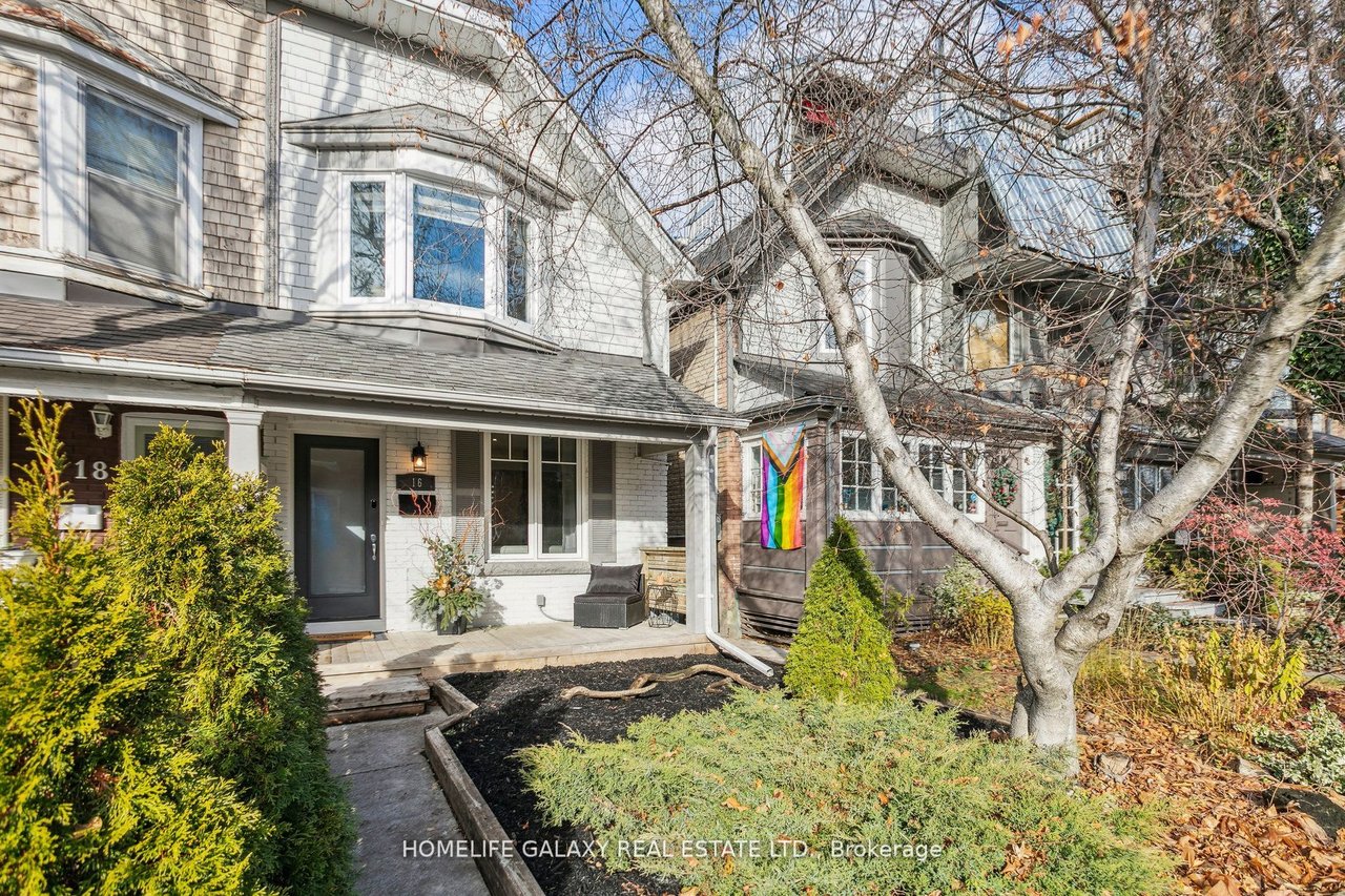 16 Jerome St